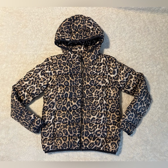 TNA Jackets & Blazers - TNA aritzia the little puff packable down jacket size XS